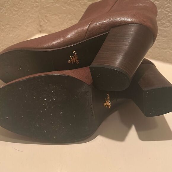 Prada Women's Size 40 Leather Booties Brown Fall Classic Quiet Luxury Minimalist - Picture 8 of 12